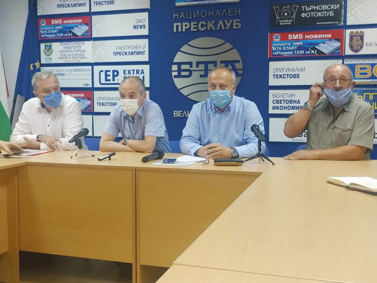 Здраве | Доц. д-р Атанас Мангъров: “Трябва да се тестват за COVID-19 само болните”
