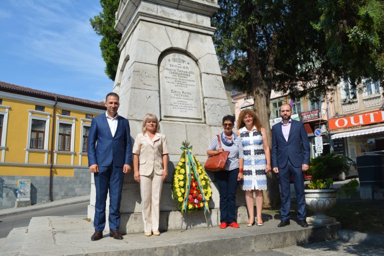 Общество | В Бяла Черква честваха 185 години от рождението на Бачо Киро