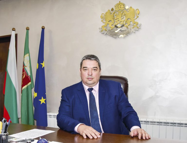 Горещи новини | Поздрав от инж. Добромир Добрев, кмет на Община Горна Оряховица