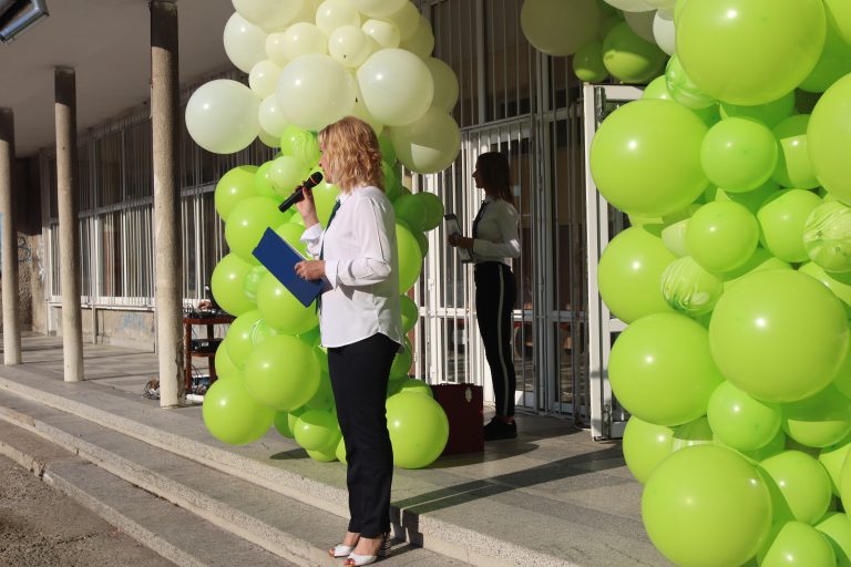 Новата учебна година бе открита тържествено в трите лясковски училища