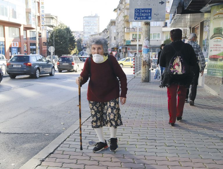 Здраве | Най-много пациенти с COVID-19 се  лекуват в болницата в Г. Оряховица
