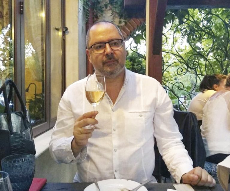 Горна Оряховица | Димитър Николов – за името си, журналистиката, виното и любовта