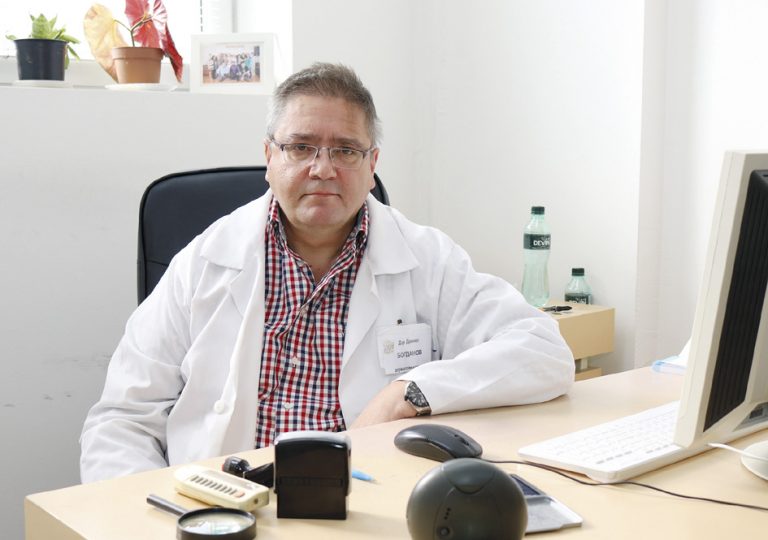 Бум на кожните проблеми заради  продължителното носене на маски