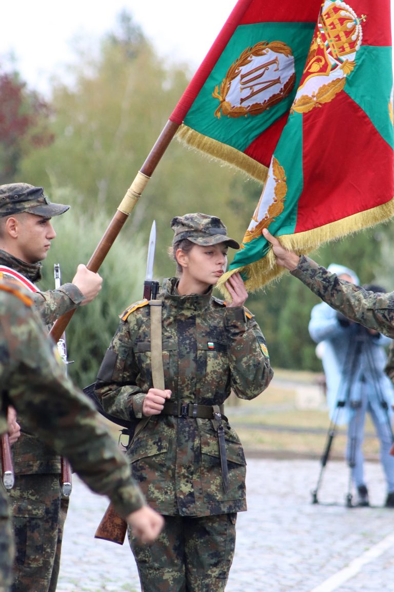 Цвета Караянчева: Резолюцията е политически акт без законодателна и правна стойност