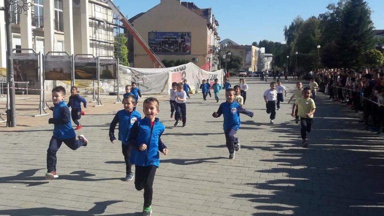 Десетки ученици се състезаваха в общинския лекоатлетически крос „Павликени 2020“