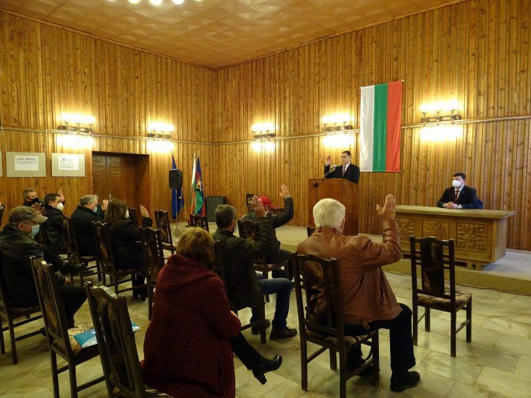 Двама лекари са новите почетни граждани на Сухиндол