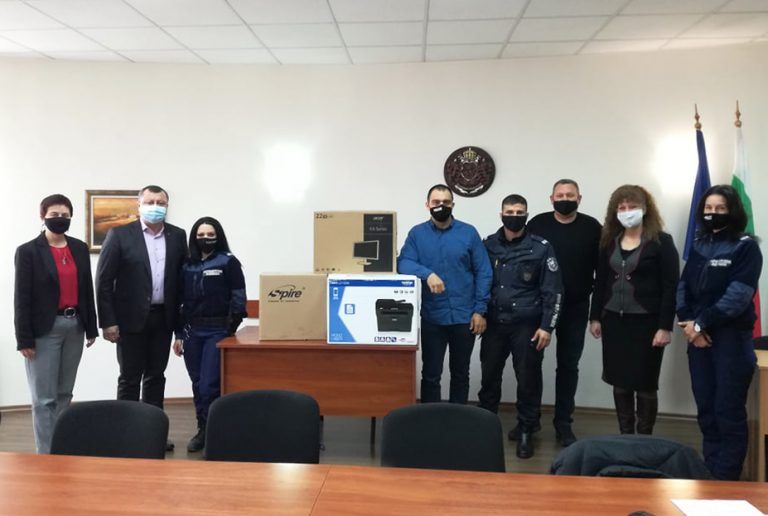 Павликени | Община Павликени предостави компютърна техника за районните полицейски инспектори