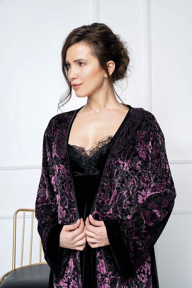 Великотърновката Мила Захариева създаде свой луксозен моден бранд