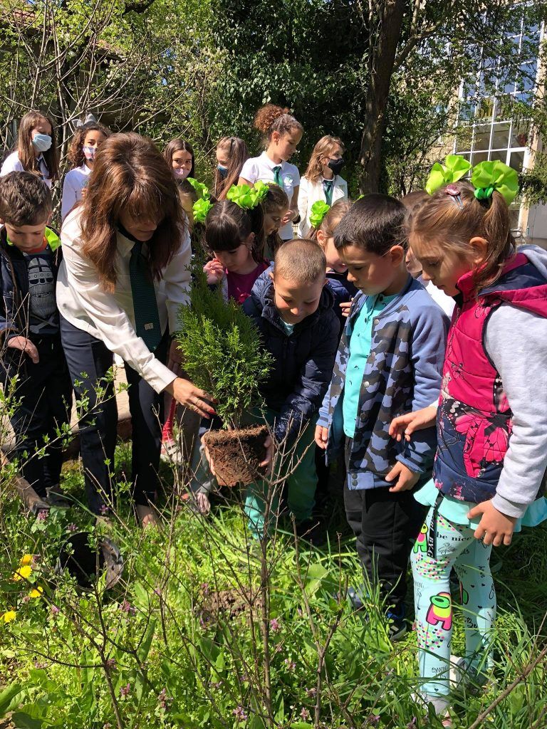 Горещи новини | Лясковските деца с разнообразни инициативи по повод Световния ден на Земята
