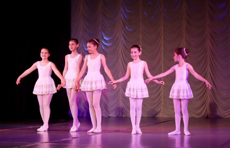 Лясковската Танцова школа „Ритъм“ отпразнува две годишнини под мотото „Танцът е живот“