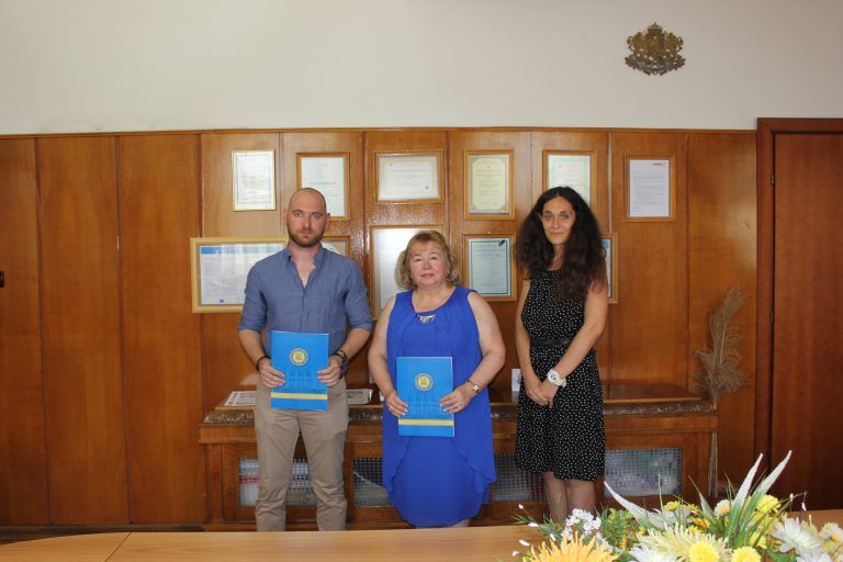 Свищов | Меморандум за сътрудничество сключи Свищовската академия с фирма на свои възпитаници