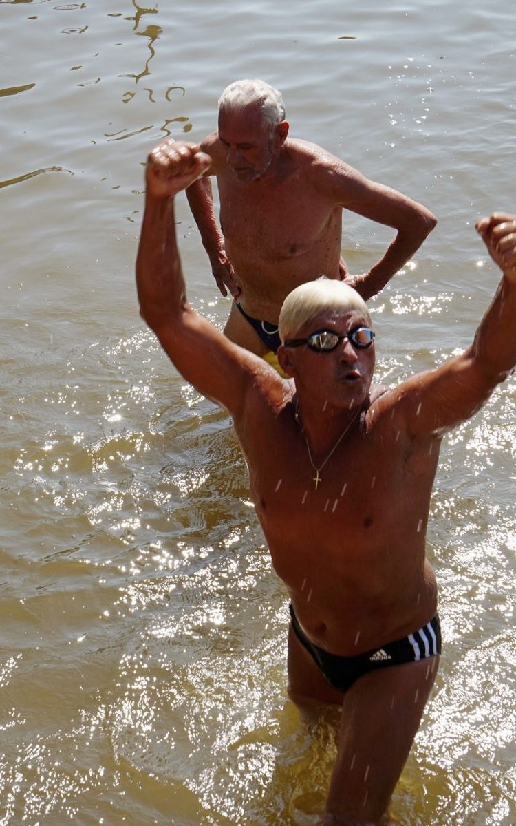 Шесто издание записа Националната плувна надпревара в Лясковец