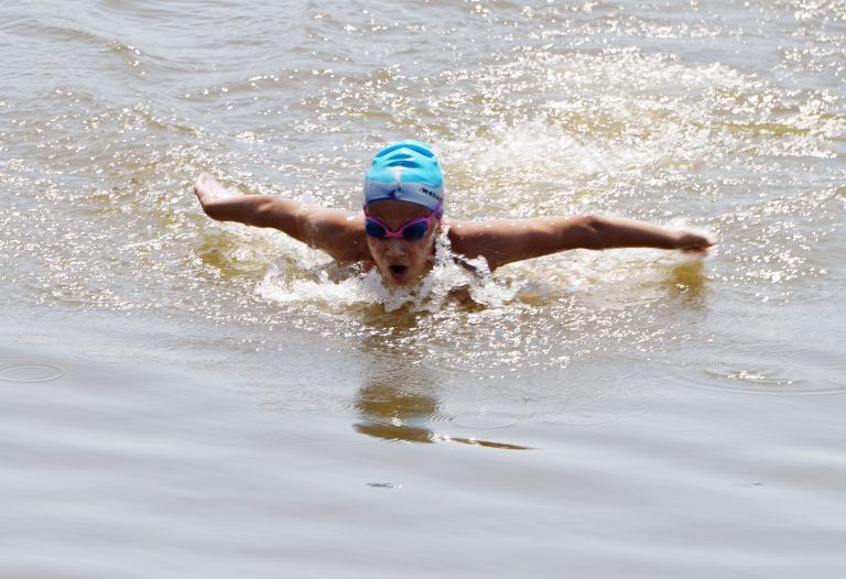 Шесто издание записа Националната плувна надпревара в Лясковец