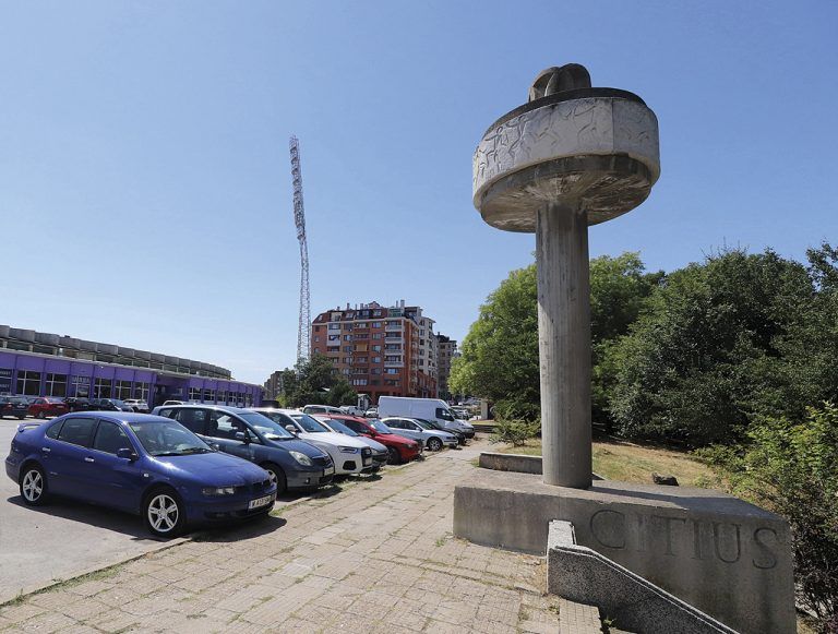 Единственият Паметник  на олимпийския огън се  намира във Велико Търново