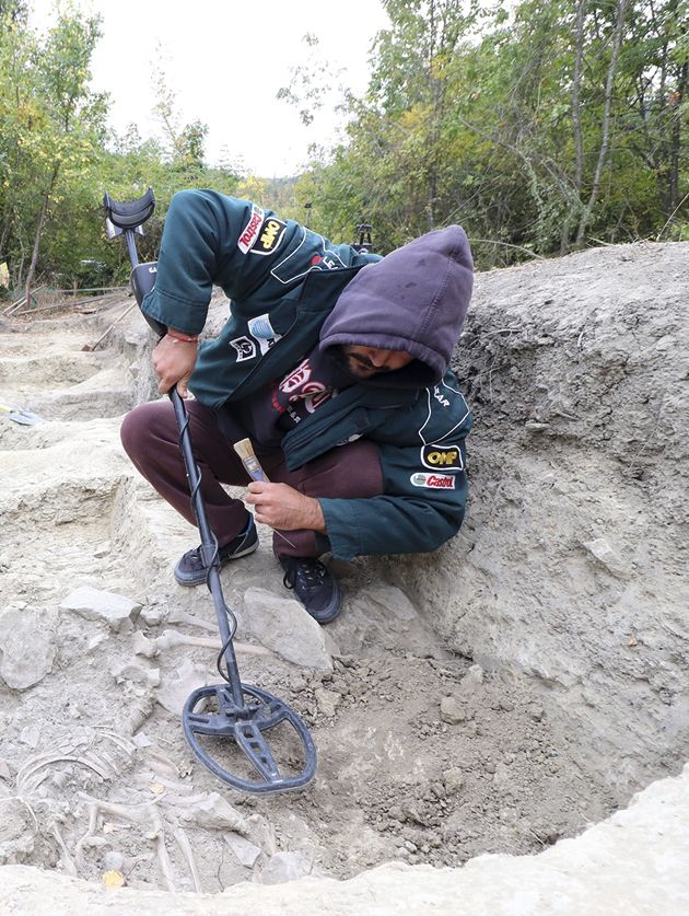 Горна Оряховица | На необичайно погребение попаднаха археолозите в крепостта Ряховец