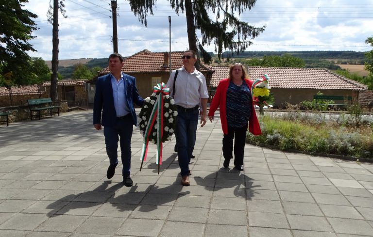 В Сухиндол и Коевци почетоха 9-ти септември