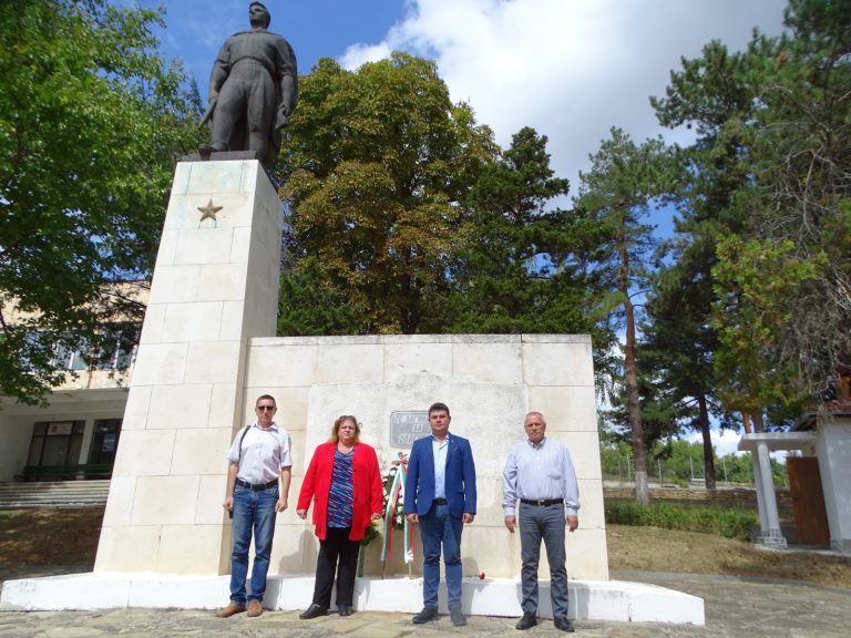 В Сухиндол и Коевци почетоха 9-ти септември