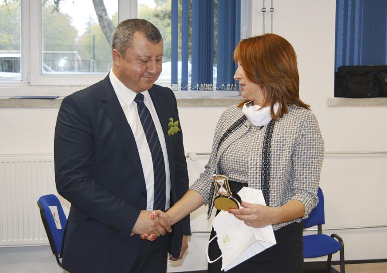 Павликени | Капсула на времето отвориха  в павликенско училище