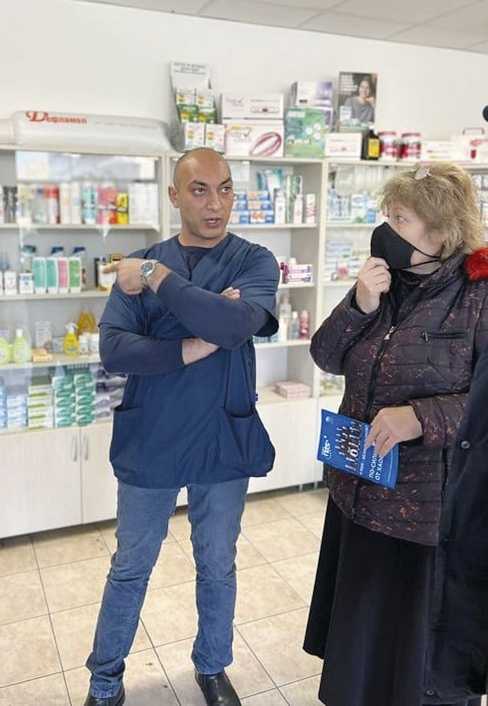 Здраве | Фармацевтът Живко Василев от с. Ресен: “Ваксинирайте се! Слушайте  лекарите, а не псевдоавторитети”
