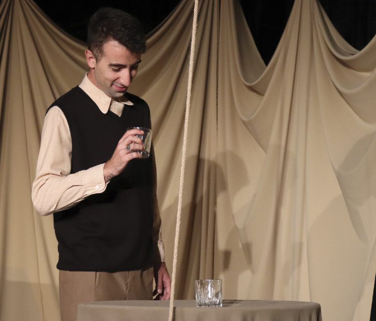 Ученик на Цветана Манева е част от трупата на Великотърновския театър