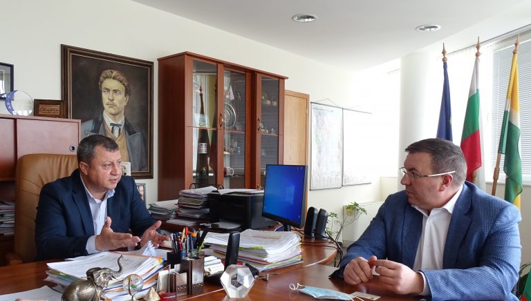 Павликени | Проф. Костадин Ангелов:  Околовръстният път на Павликени да е водещ приоритет за МРРБ