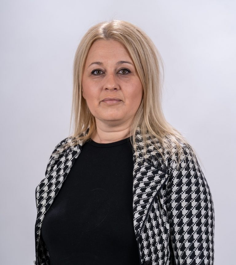 Горна Оряховица | Петя Тихинова е новият председател на ДСБ  в Горна Оряховица