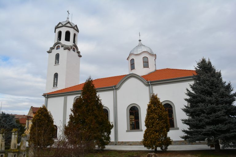 Общество | Завърши ремонтът на храма „Рождество  на Пресвета Богородица“ в Павликени