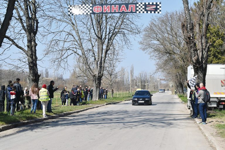 11 състезателки участваха в “Дамско рали – Павликени 2022”