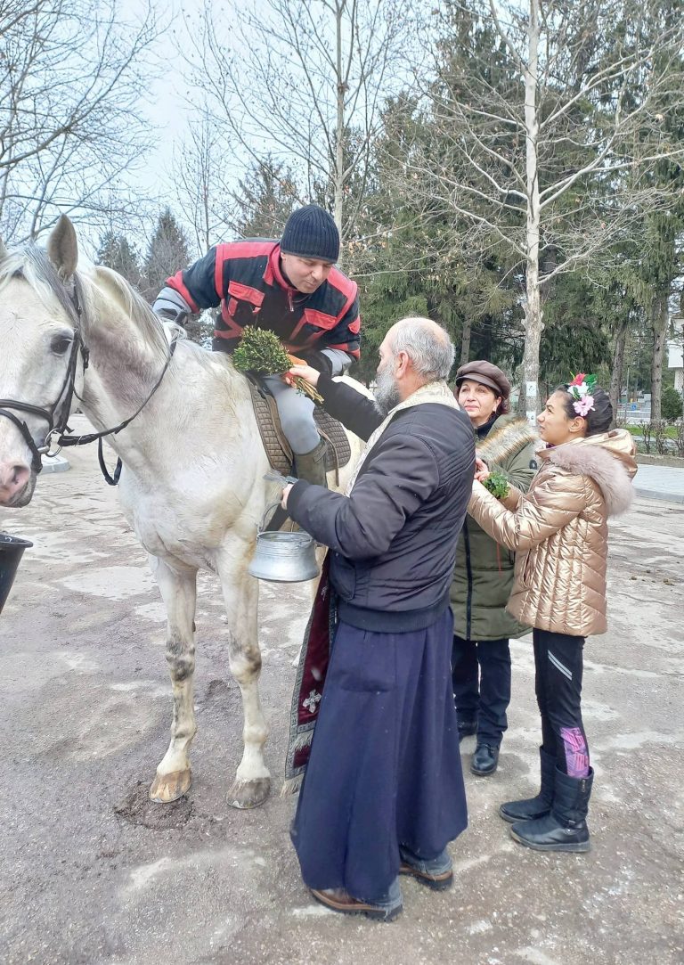 Горещи новини | В лясковските села Добри дял, Джулюница и Козаревец се проведоха традиционните тодоровски кушии