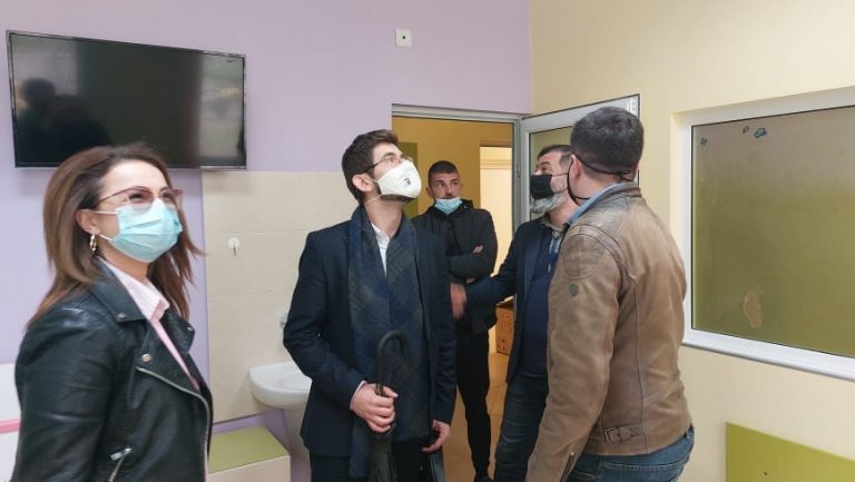 Млади ротарианци преобразяват  детското отделение във В. Търново