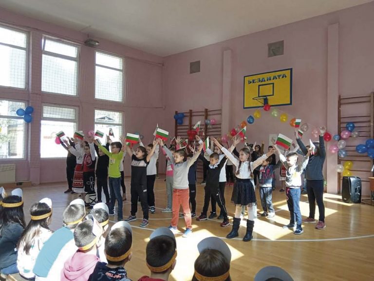 СУ “Владимир Комаров” беше домакин на събития по международен проект