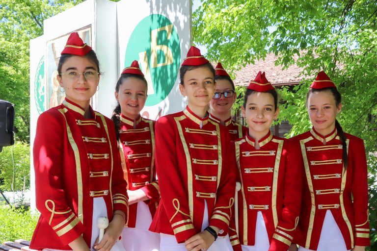 Елена отбеляза тържествено празника на града