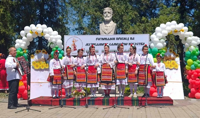На празника на село Драгижево се проведе трети музикален форум „Пеем и танцуваме“