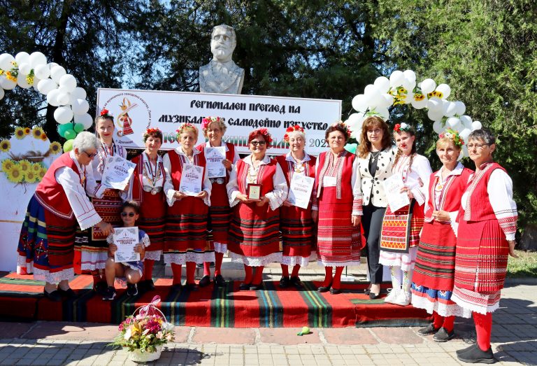 На празника на село Драгижево се проведе трети музикален форум „Пеем и танцуваме“