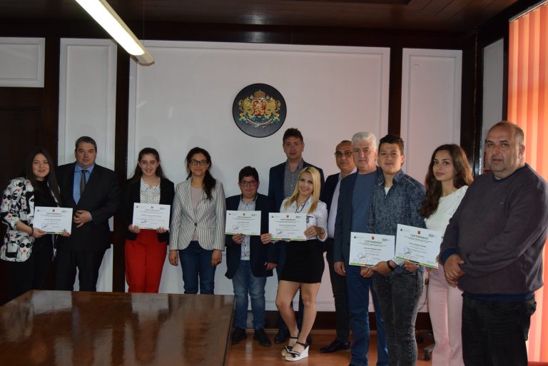 Горна Оряховица | Ученици управляваха за ден Община Горна Оряховица