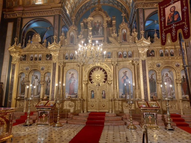 Делегация от Елена се поклони на гроба на Иларион Макариополски в Истанбул