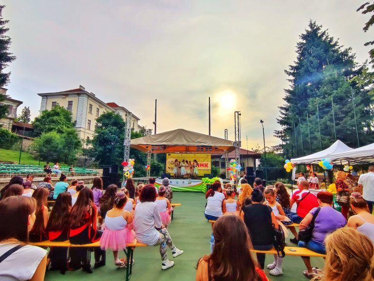 Трети празник на сдружение „МИГ ОБЩИНИ ЕЛЕНА И ЗЛАТАРИЦА ”