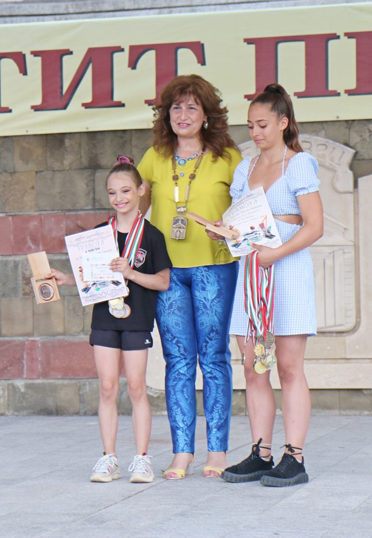 22 награди бяха връчени тази година на празника Петровден в Лясковец