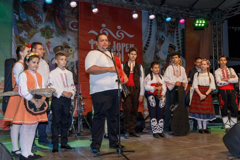 Международният фестивал в Царевец донесе високи отличия на певци и инструменталисти от Лясковска община