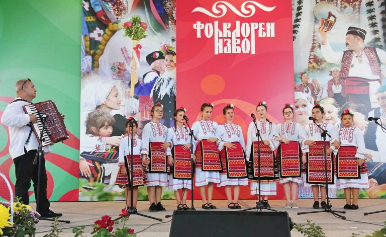 Международният фестивал в Царевец донесе високи отличия на певци и инструменталисти от Лясковска община