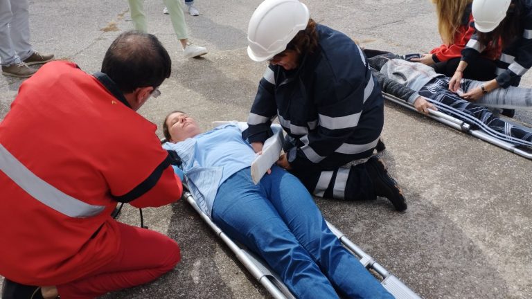 Общество | Евакуираха 560 деца при проиграване на  Общинския план за защита при бедствия в Стражица