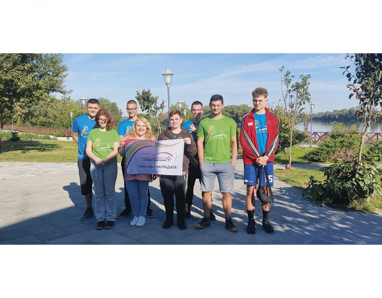 Свищов | Ученици от Свищов се погрижиха за обиталищата на къдроглавите пеликани