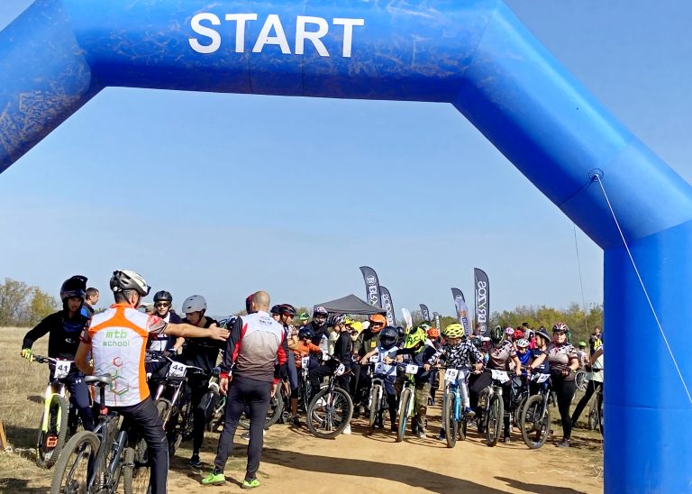 В Лясковец 62-ма млади състезатели се включиха във второто съревнование по колоездене MTB School