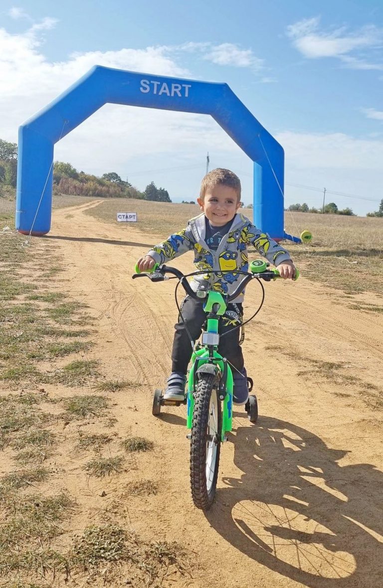 В Лясковец 62-ма млади състезатели се включиха във второто съревнование по колоездене MTB School