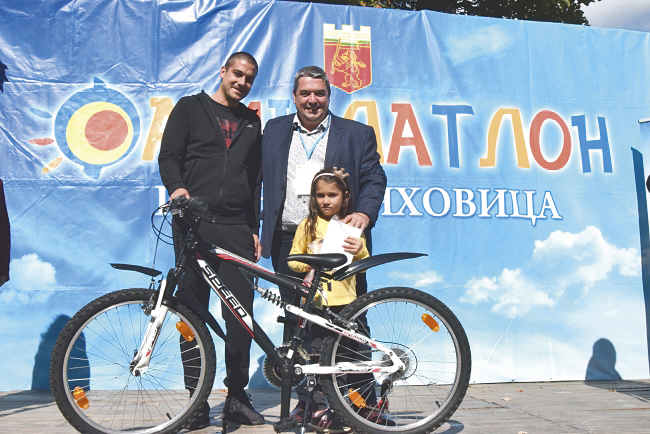 Горна Оряховица | 5-годишно момиче е големият победител  в деветото издание на ФАМИЛАТЛОН