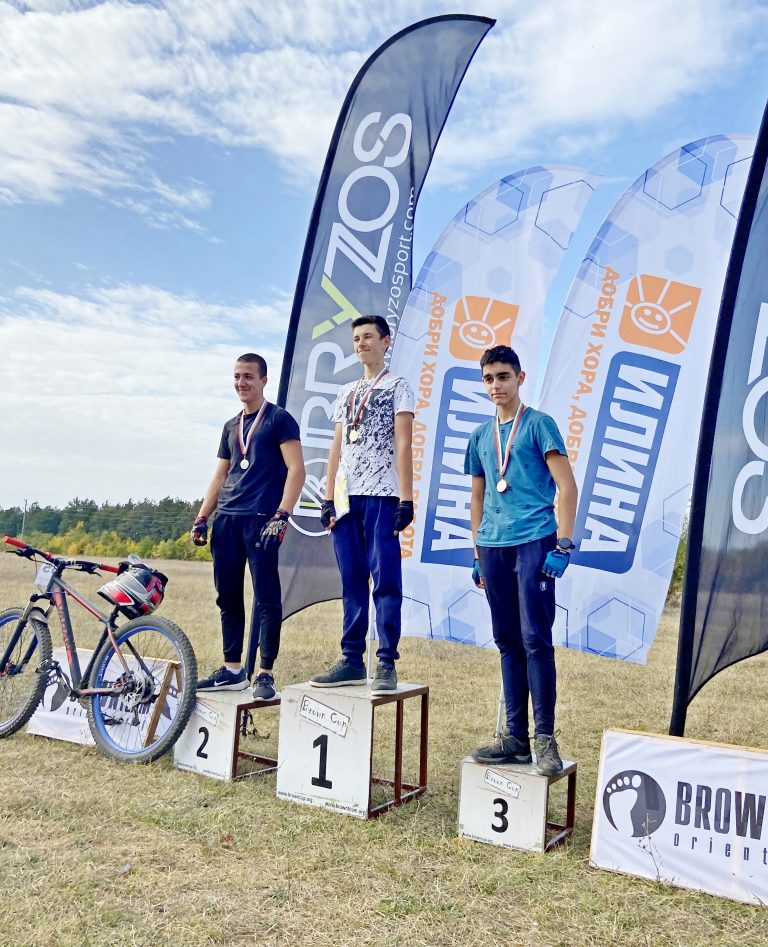 В Лясковец 62-ма млади състезатели се включиха във второто съревнование по колоездене MTB School