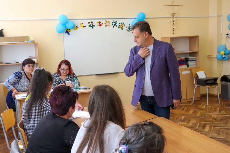 Пари и власт | Кметът на В. Търново Даниел Панов: „Гласувах за решенията, с които България ще излезе от кризите“