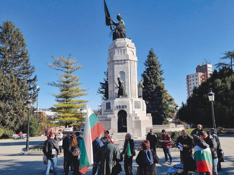 Жители от три общини се  включиха в “Общобългарски  поход за мир и неутралитет”