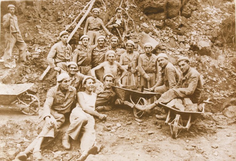 94-годишен върти бръснача в Горски Горен Тръмбеш