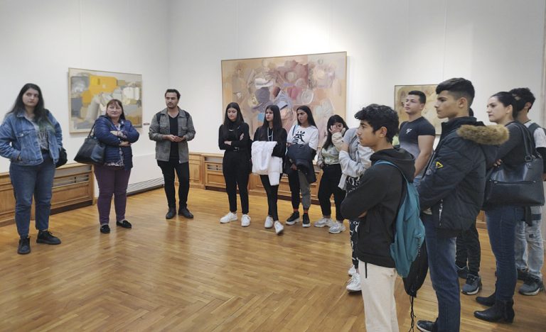 Култура | Художествената галерия се включи в проект за деца от социалните услуги